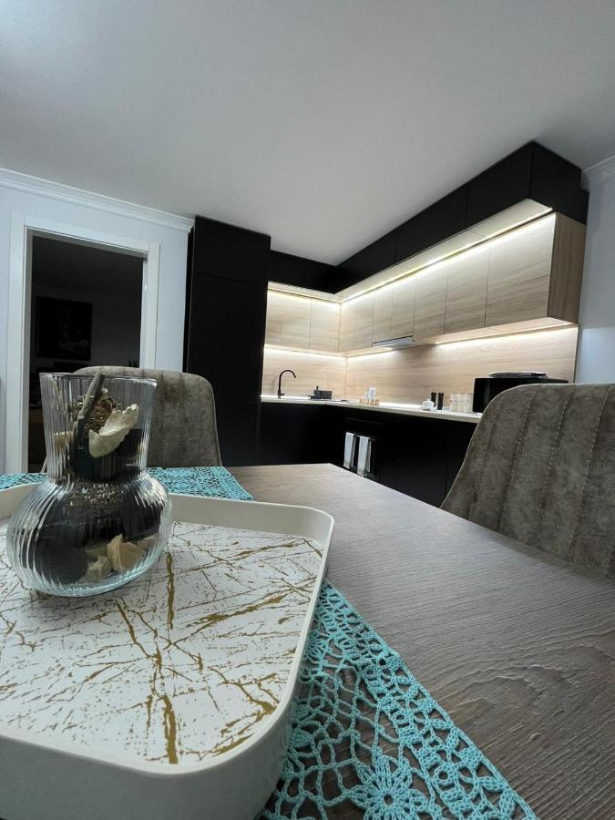 Luxury Home Golem  Bagian luar foto